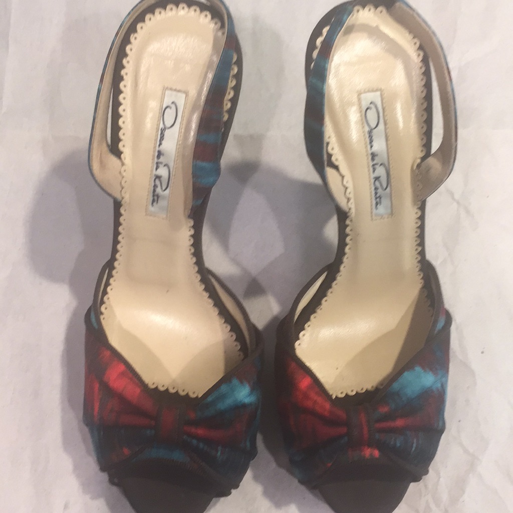 Brand New Oscar De La Renta Sandals